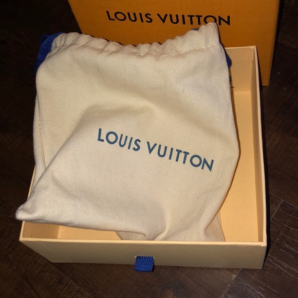 Louis Vuitton Belt - Picture 4 of 7